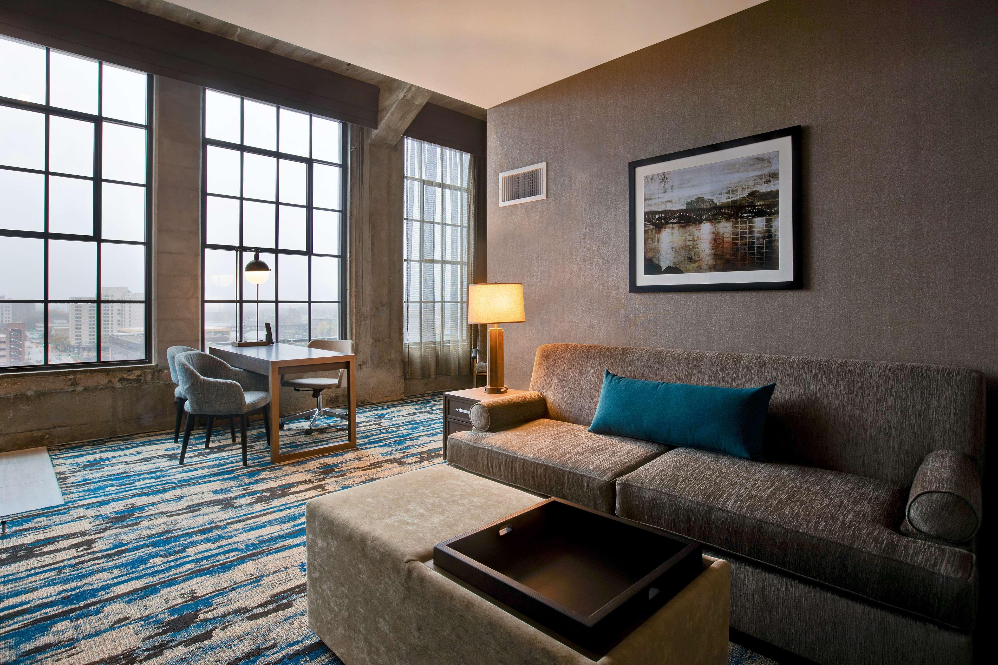 Embassy Suites By Hilton Rockford Riverfront Kültér fotó